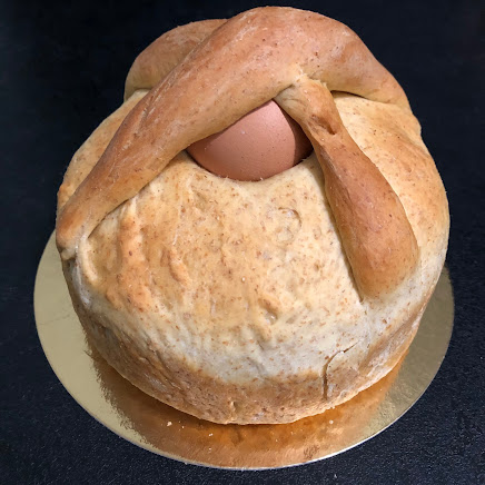 Folar de Pâques (pain brioché de Pâques au Portugual)