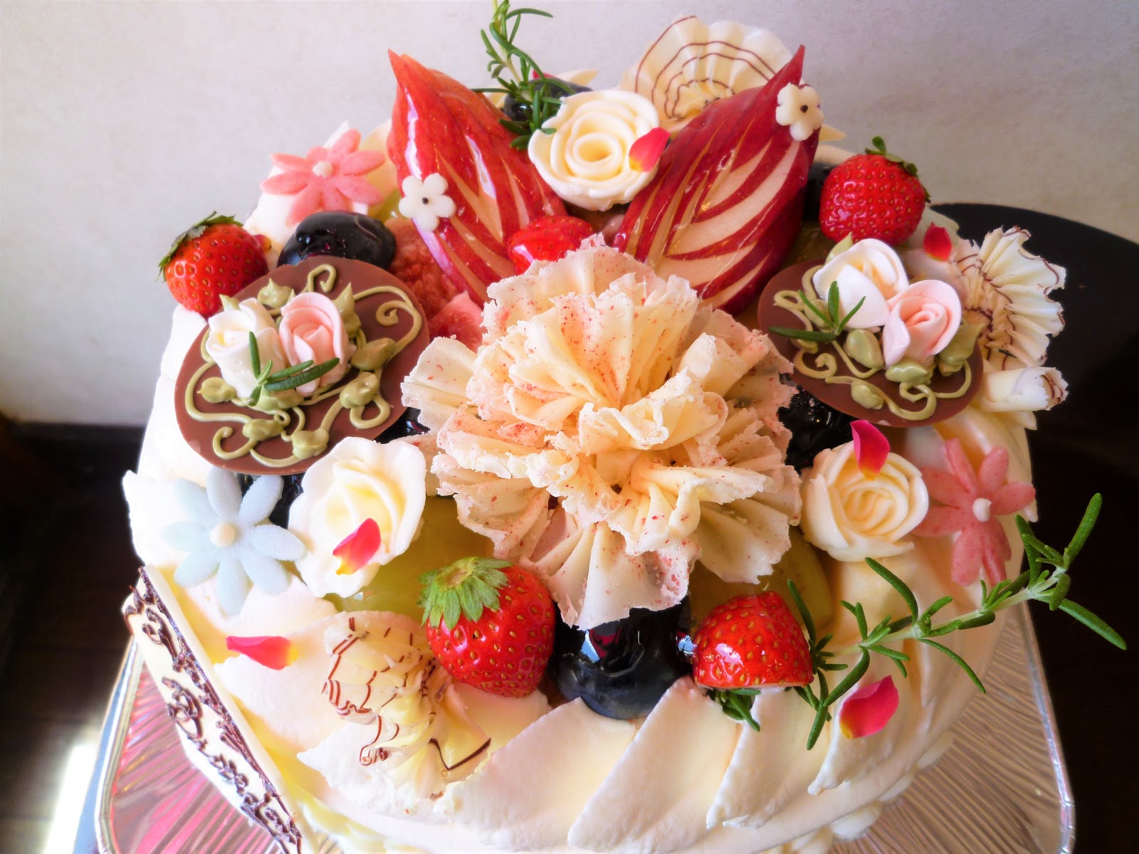 神奈川県小田原市中里のケーキ屋フロマージュのブログ おしゃれにお花のデコレーションケーキ