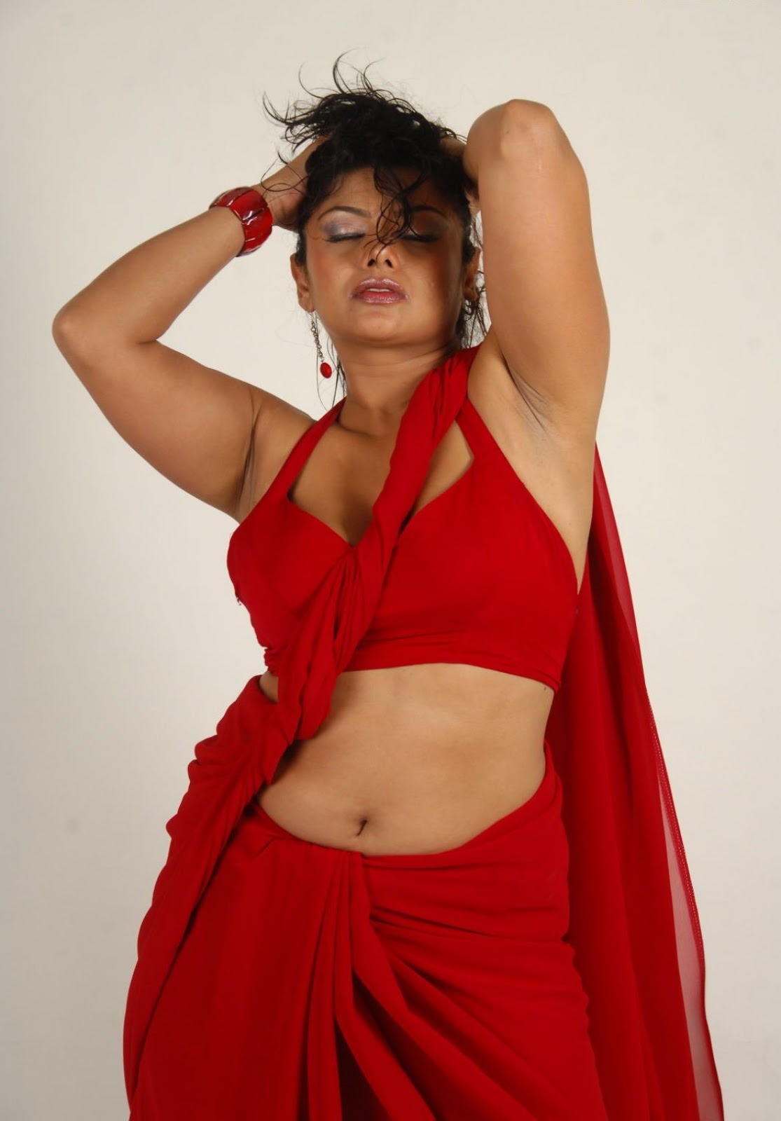 Beauty Galore Hd Swati Very So Hot In Red Saree With Sexy Expression 