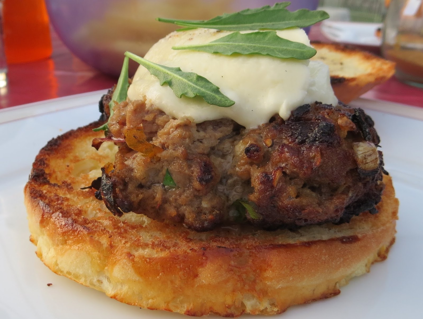 Meine kleine Welt: Rindfleischburger mit getrockneten Tomaten und ...