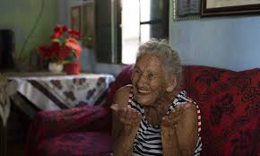 Generosidade: Idosa de 108 anos abre mão de vacina contra Covid-19: “prefiro dar para alguém mais novo”