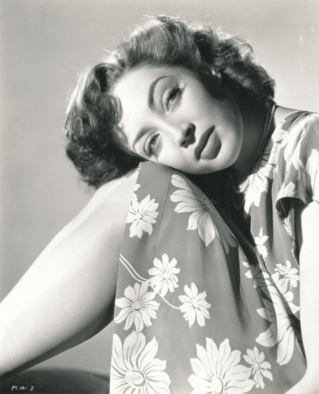 The ‘Queen’ of B Movies: 40 Vintage Portraits of Marie Windsor in the