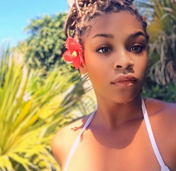 Regina Askia and her beautiful daughters show off their bikini bodies in Turks and Caicos Islands vacation (photos)