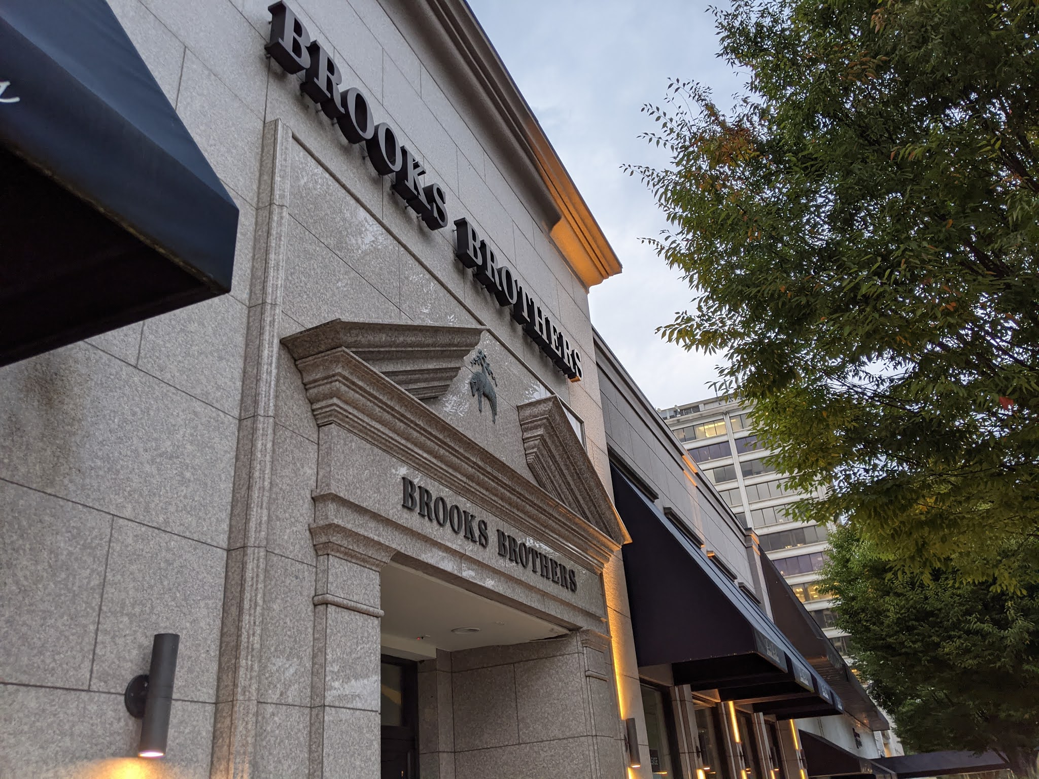 brooks brothers wisconsin ave