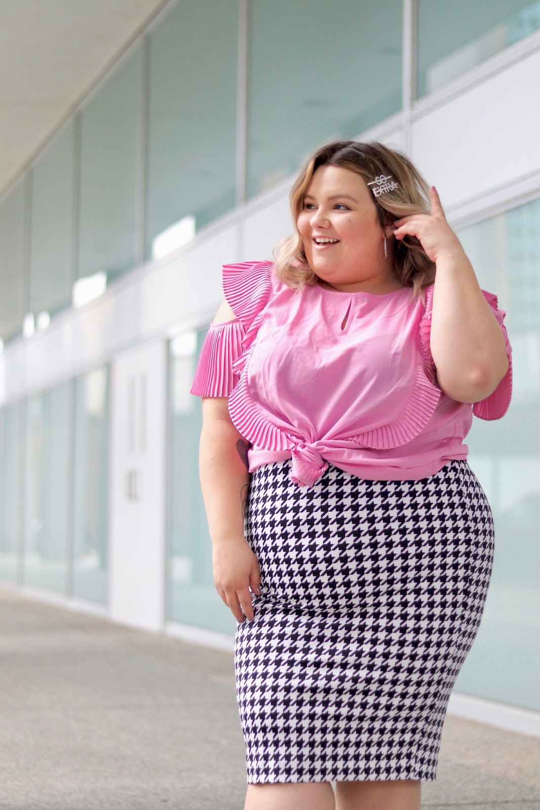 Chicago Plus Size Petite Fashion Blogger Natalie in the City partners with Gordmans for Breast Cancer Awareness Month.
