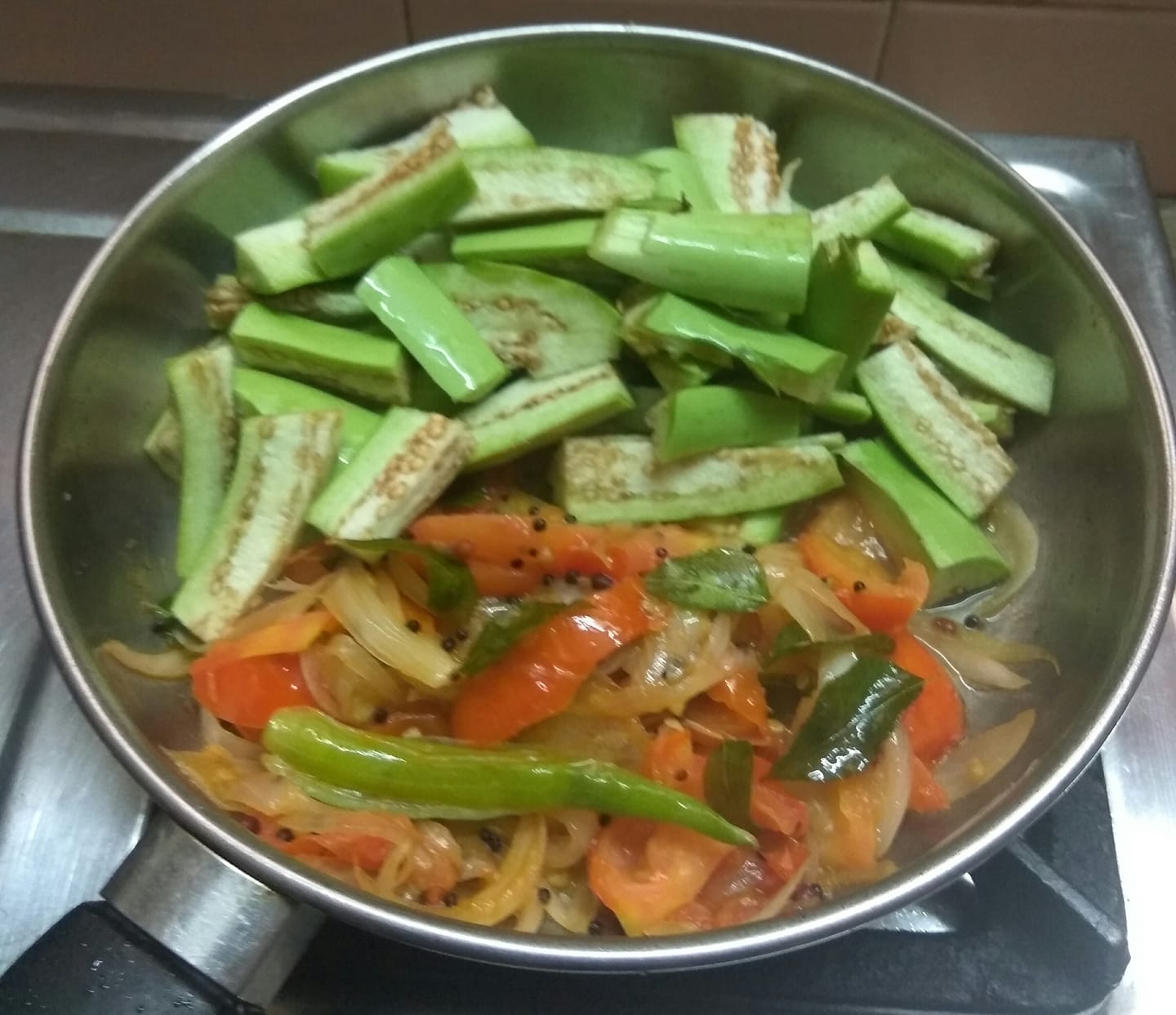 Cooking With Geetha Green Long Brinjal Tomato Onion Curry