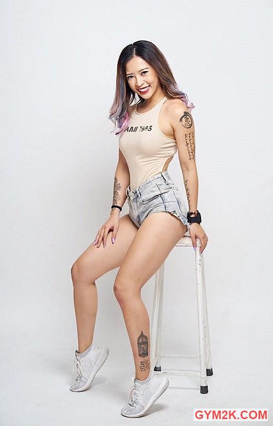 “Nữ hoàng phòng gym Hà Nội” chỉ cách có cơ bụng cấp tốc