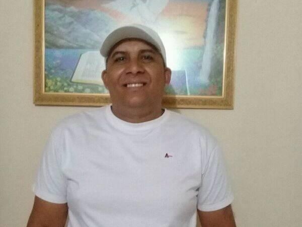 Professor mata funcionário da Câmara Municipal a tiros em restaurante de Santa Quitéria