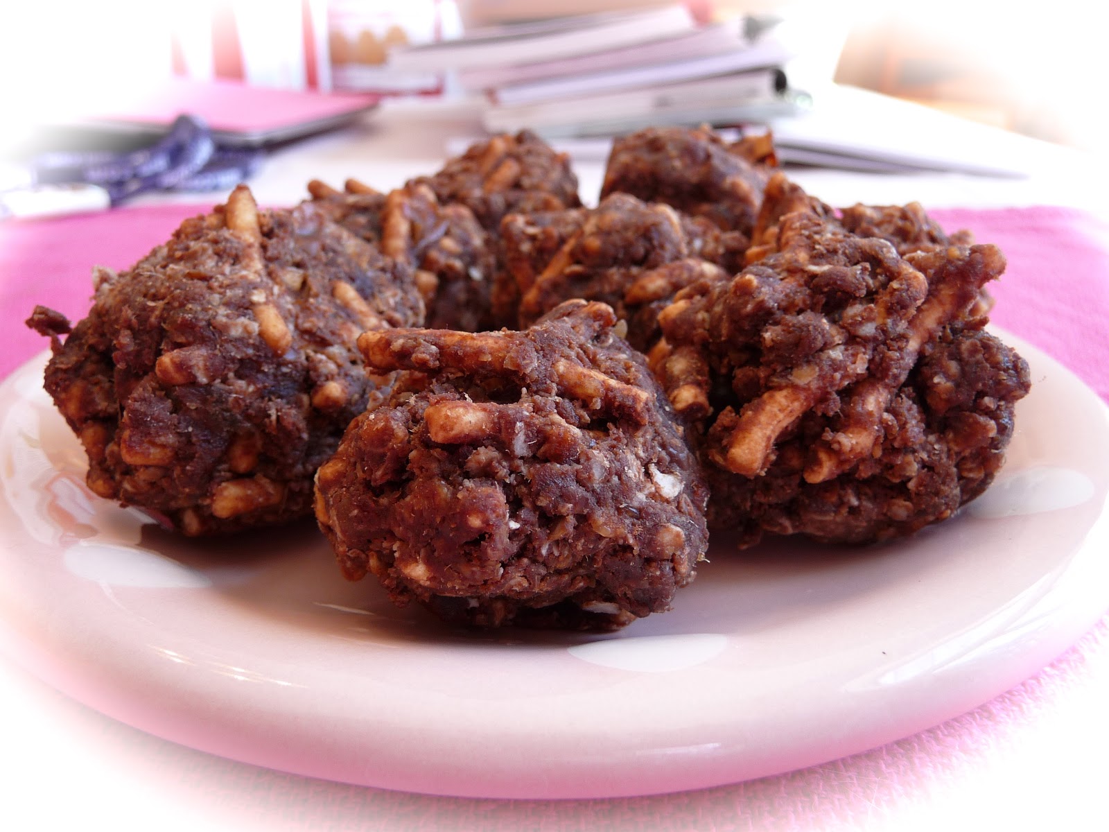 PinkVegan Crunchy Chocolate Quinoa Balls