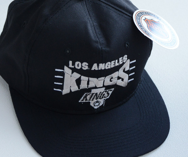 LA kings ニットキャップ　ビンテージカラー　希少品