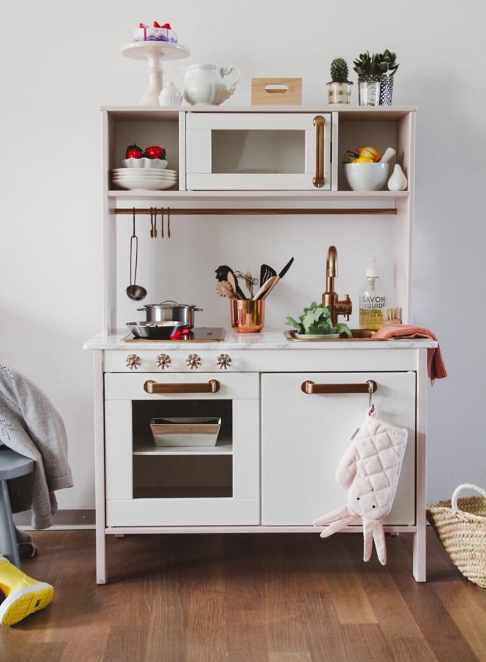 13 Easy Ways To Hack The Ikea Duktig Play Kitchen Finding Myself Young