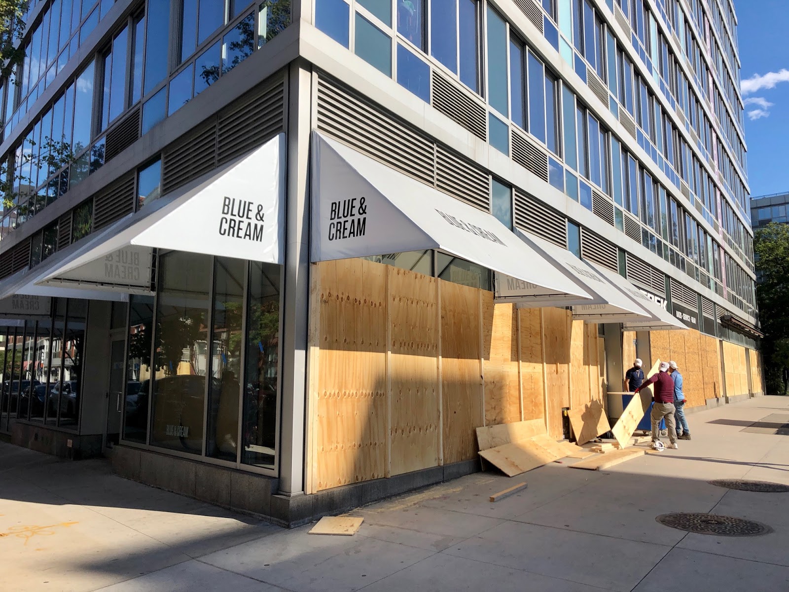 EV Grieve Boarding up Avalon Bowery Place