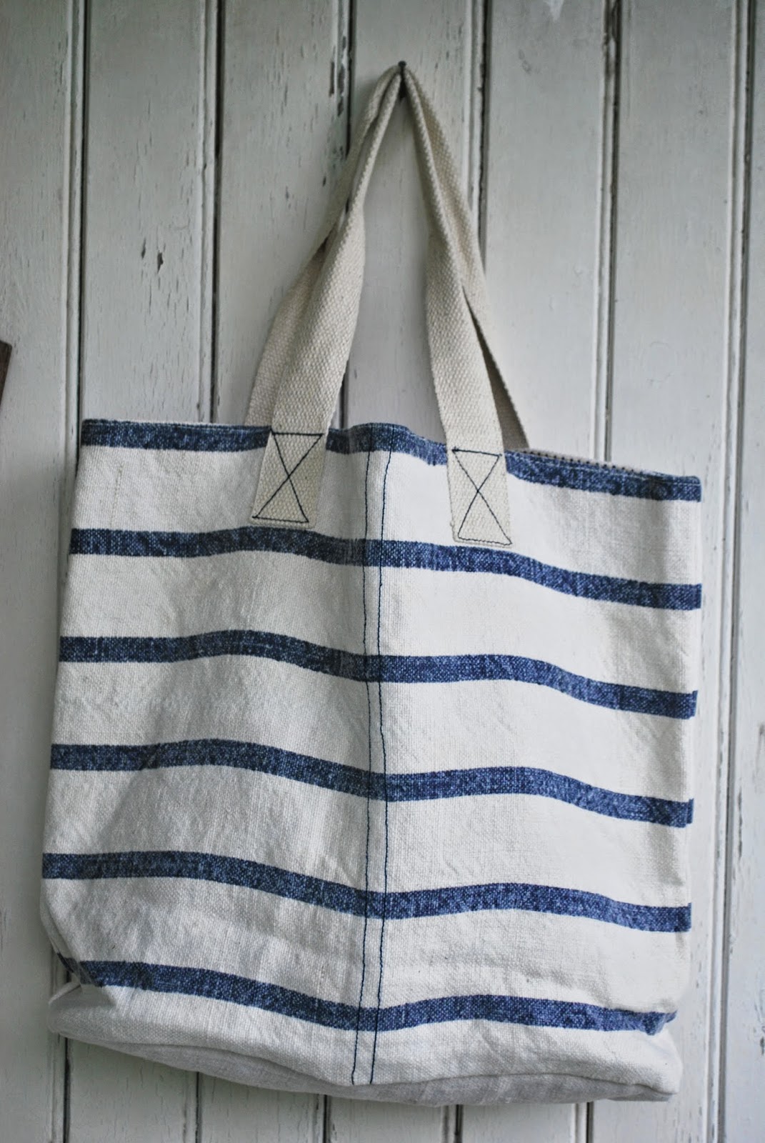 Детский день рождения в саду...