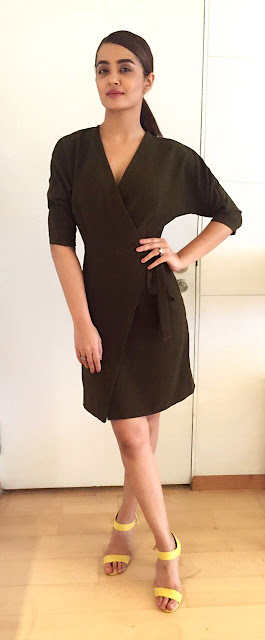 Spotted: Surveen Chawla in INTOTO shoes Spotted: Surveen Chawla in INTOTO shoes