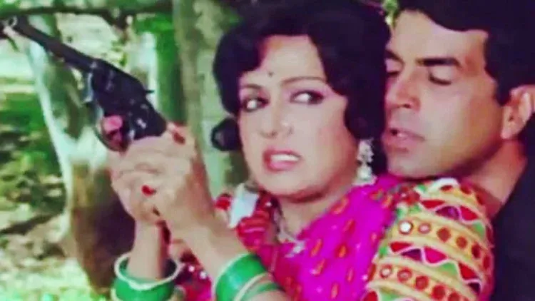 hema malini sanjeev kumar