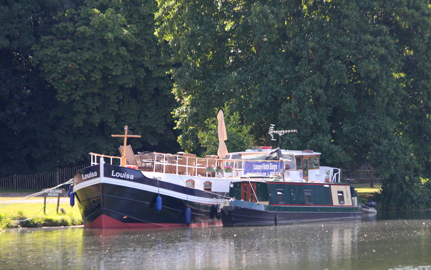 Around Perranuthnoe Mapledurham Lock to Pangbourne