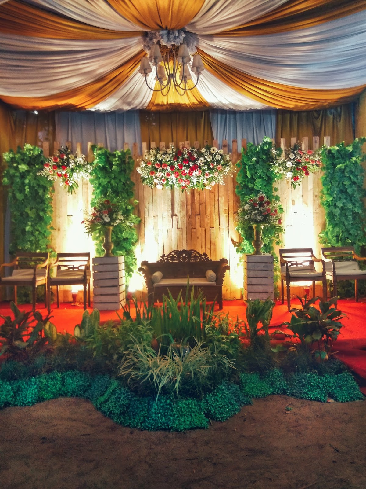 Citra Ayu Wedding  Paket  Dekorasi  Pelaminan Rustic Murah