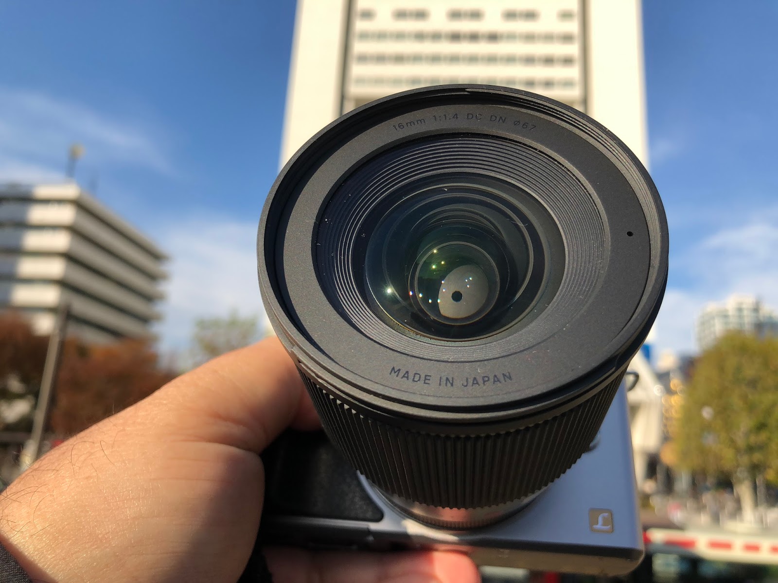 B-log Cabin Blogger: 中野フジヤカメラで、SIGMA 16mm f1.4 DC DN レンズを試用
