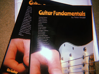 Oz Guitar / Tutor Oz Guitar / Tutor