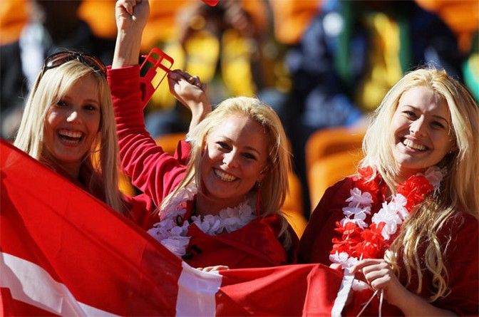 Beautiful Danish Fans Of Euro 2012 Istoryadista