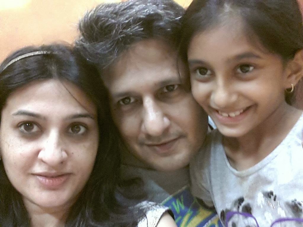 Television (TV) Actress Smita Bansal with Husband Ankush Mohla & Daughter Stasha Bansal | Television (TV) Actress Smita Bansal Family Photos | Real-Life Photos