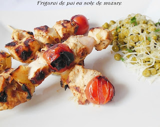 Frigarui de pui cu sote de mazare