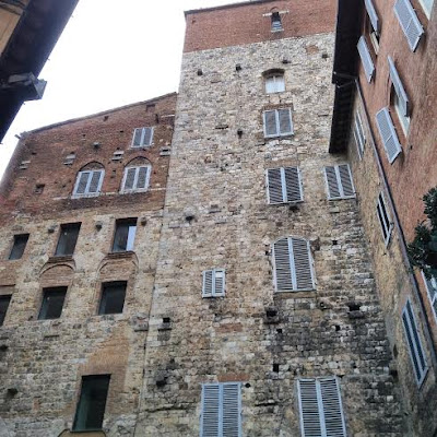 Siena: Casatorre Rinuccini