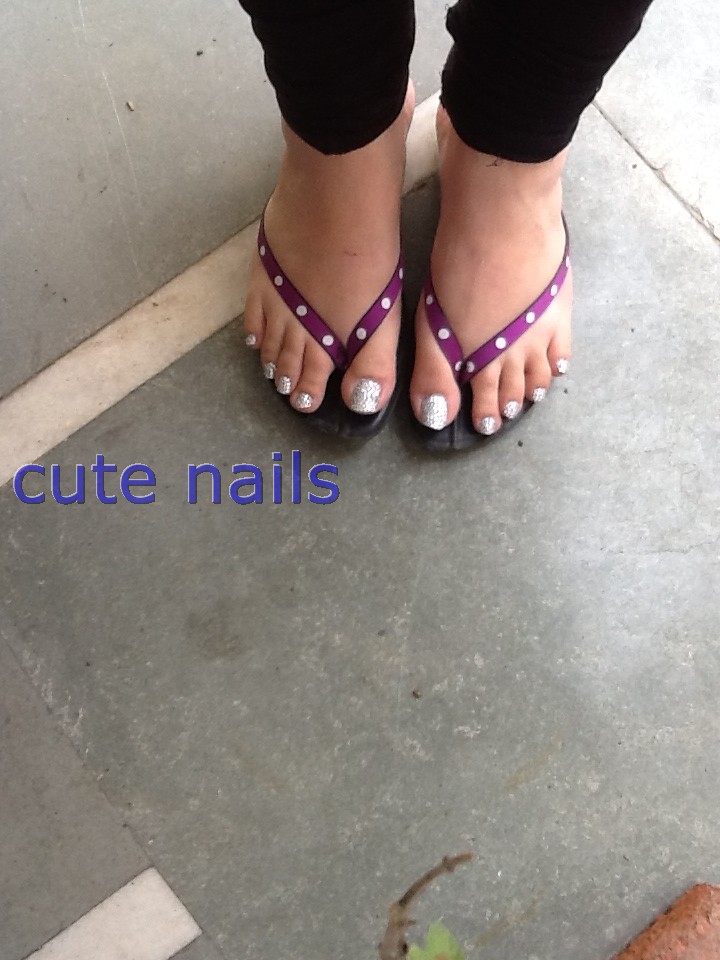 Cute nails crystal pedicure........)