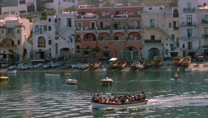 софи лорен неаполь. неаполь 50-х годов новые кварталы. это началось в неаполе. город неаполь в 1990. в неаполе софи лорен кларк гейбл.