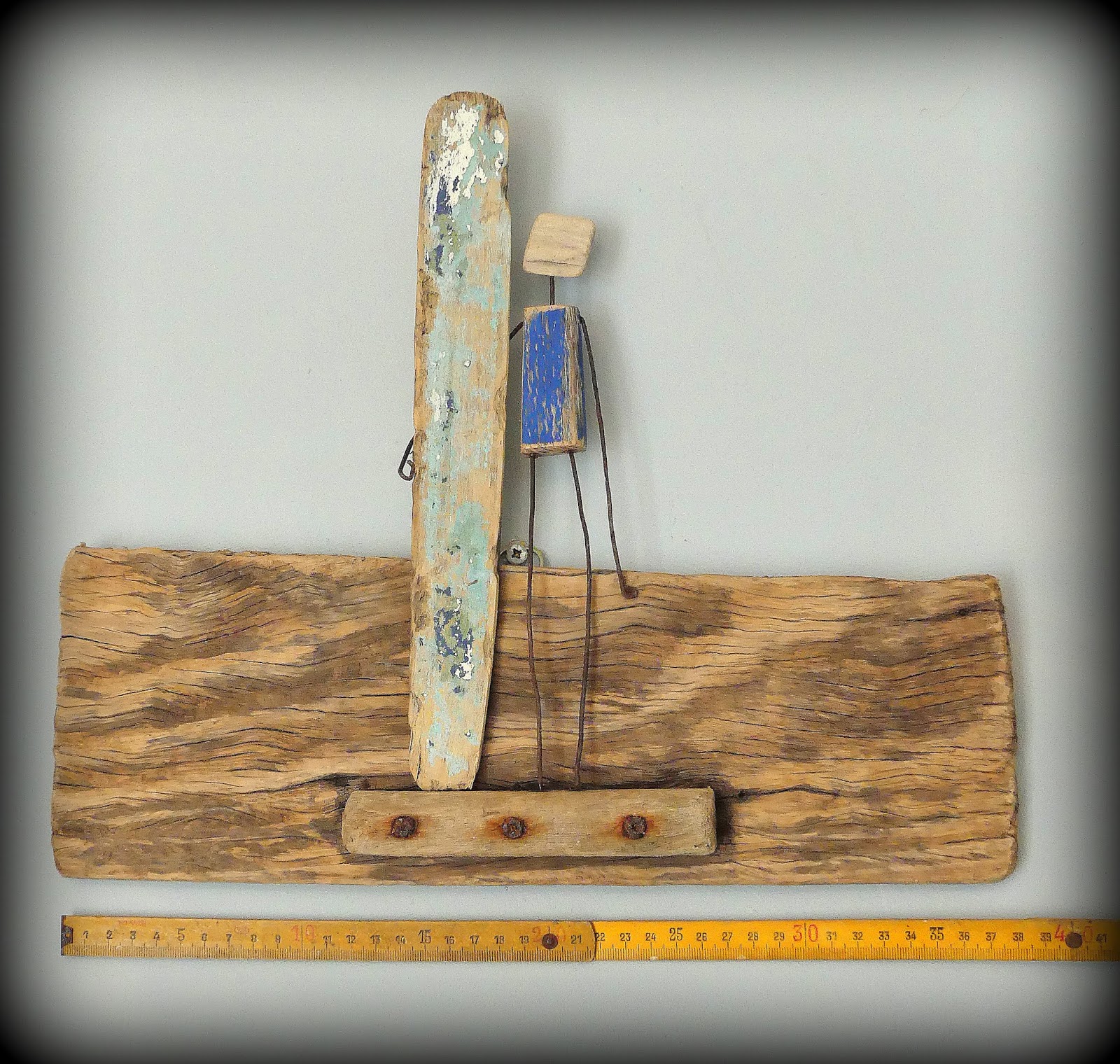 Mutoz inc. Art en bois flotté Knock on wood ! Création surf art en