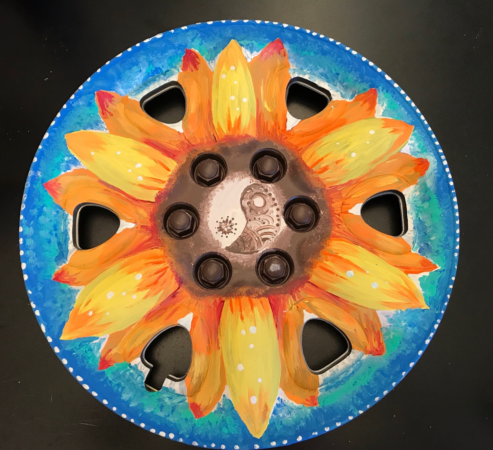 Art 2 Hubcap Designs