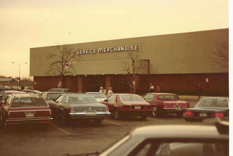 Trip to the Mall FLASHBACK Deerbrook Mall in Deerfield, Illinois