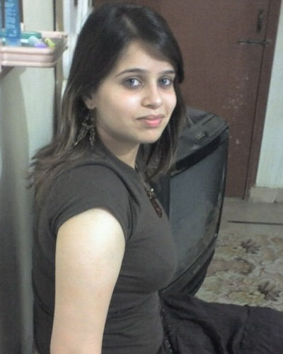 Hot and Young Aunty spicy stills from Mumbai | Mallu Surf