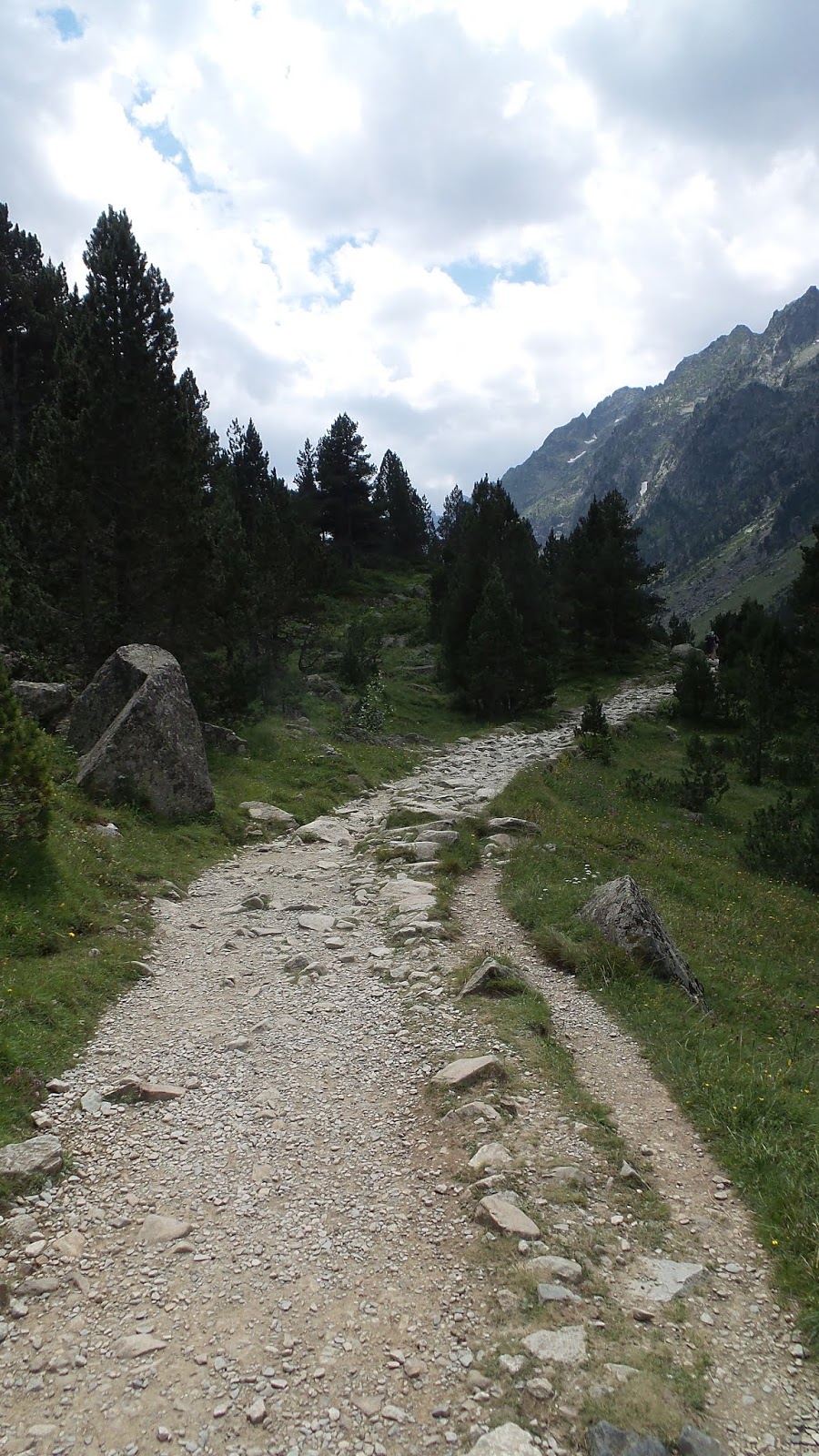 VIAGGIARE SEMPRE FRANCIA OCCITANIA ALTI PIRENEI IL PONTE DI