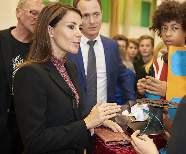 Princess Marie visited Oster Farimagsgades school met with inventor students local final of Edison Inventor Competition, Princess Marie wore Hugo skirt suit