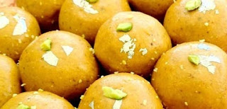 Besan ke Laddu