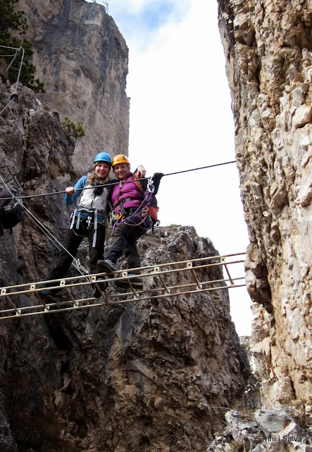 TRINI Y SALVA Ferrata Sandro Pertini en Vallunga Dolomitas