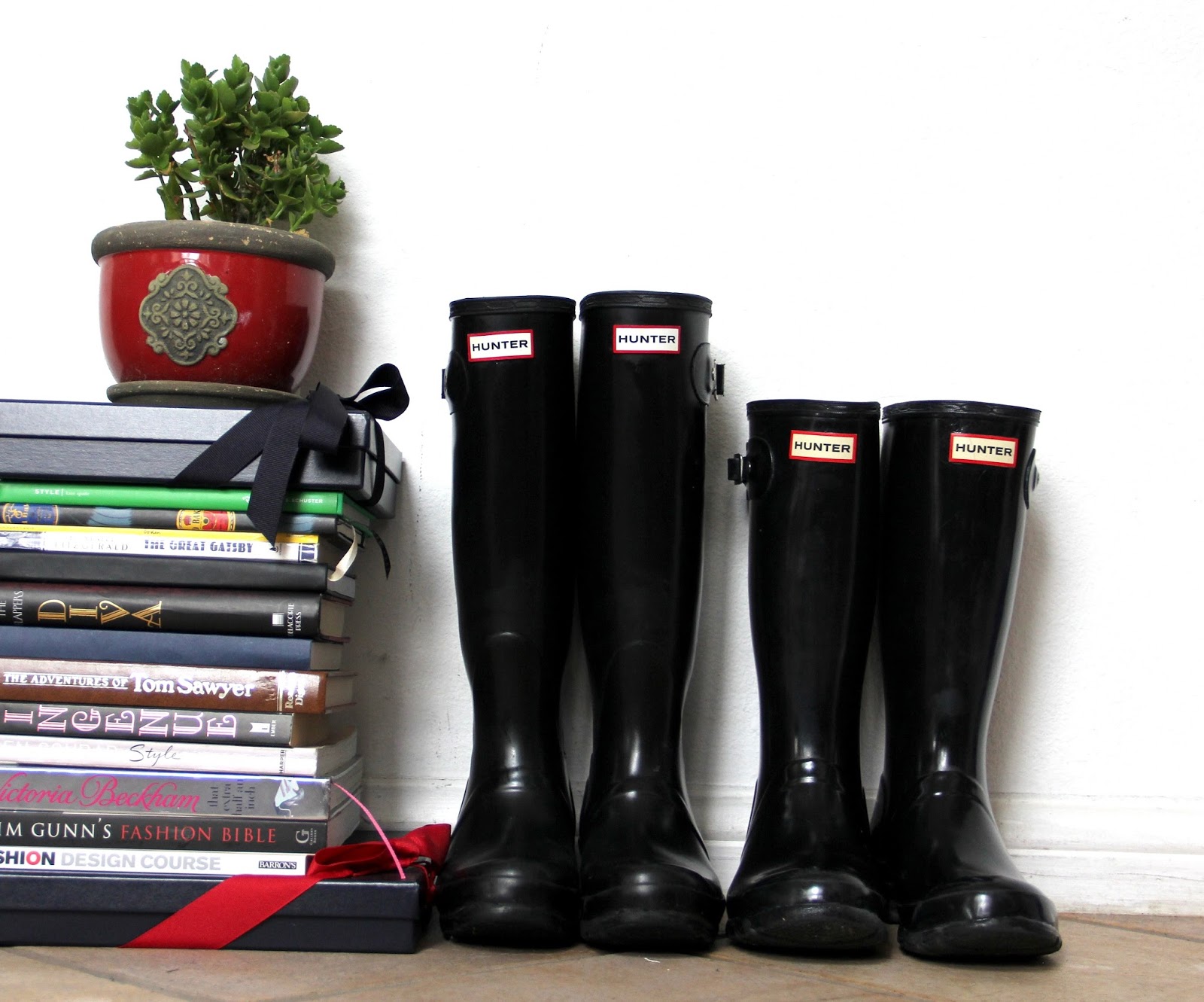 Little Miss Haute Couture: Favorite Rain Boots + Hunter Boots Regular ...