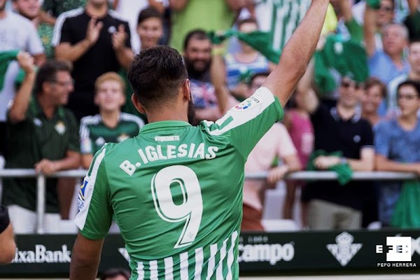 Borja Iglesias - Betis -: "Ganar el derbi no salva la temporada; queremos Europa"