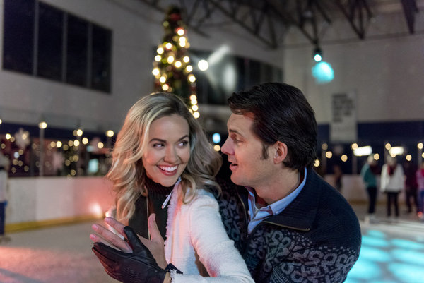 Its a Wonderful Movie - Your Guide to Family and Christmas Movies on TV: &quot;Hearts of Christmas