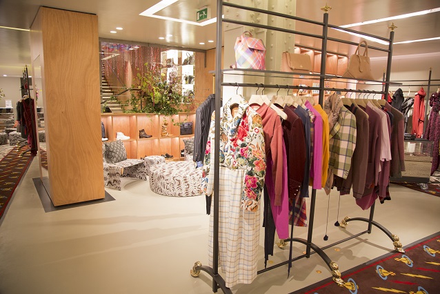 mylifestylenews: Vivienne Westwood Opens First Flagship Boutique ...