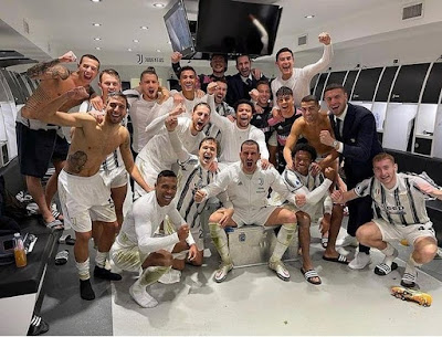 Cristiano Ronaldo celebrates with his mates  in Juventus' lockery rooms another victory