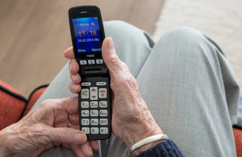 Minder woonadres ik ben slaperig TEST 2022: Beste senioren smartphone