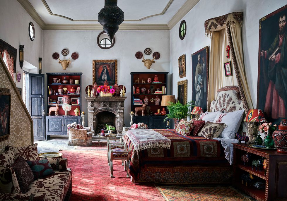 A colonial Mexican hacienda in eclectic style