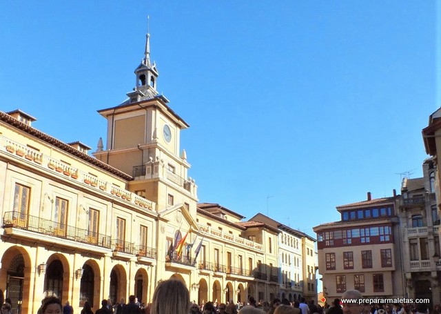 plaza del Ayuntamiento de Oviedo