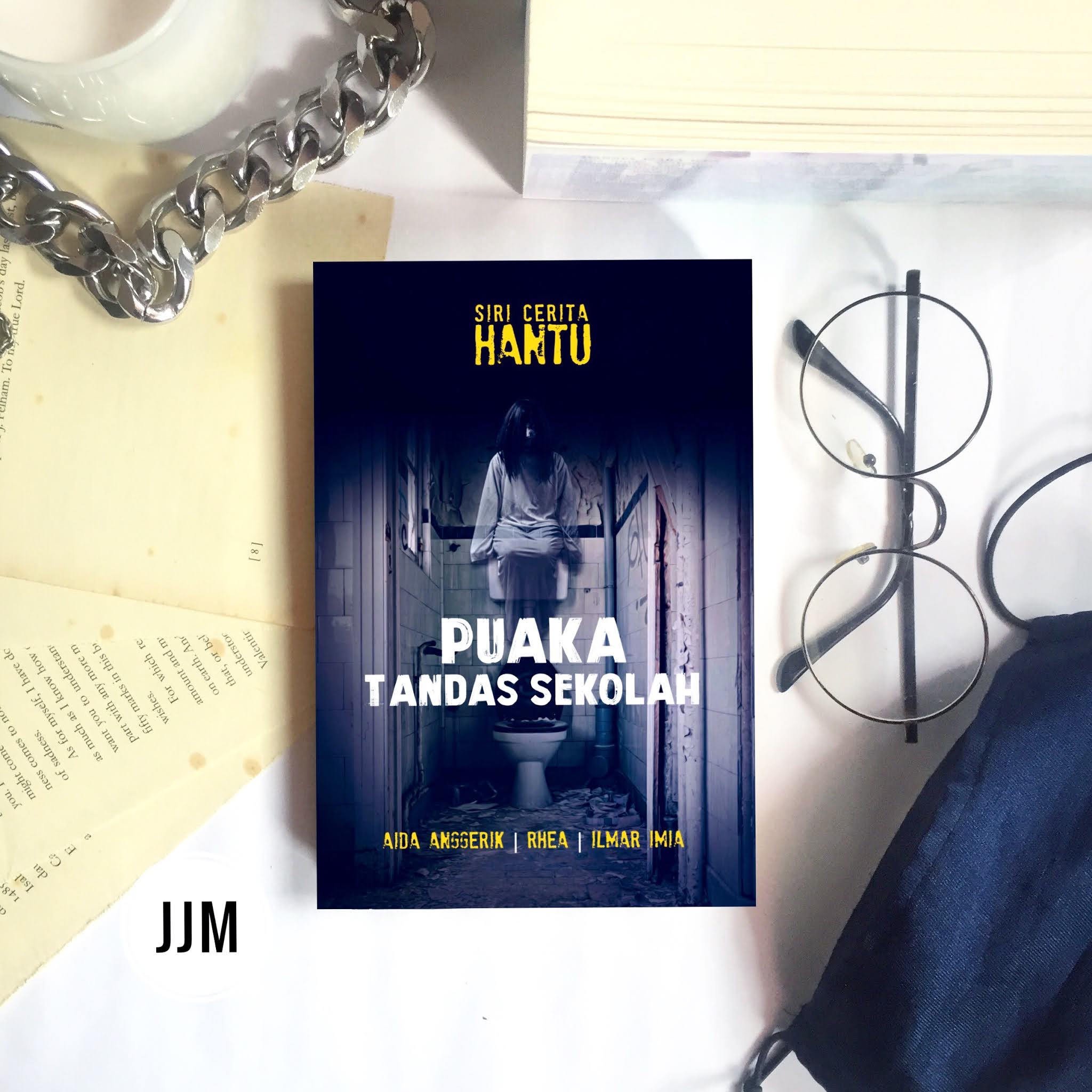 BOOK REVIEW - PUAKA TANDAS SEKOLAH BY AIDA ANGGERIK, RHEA & ILMAR IMIA 