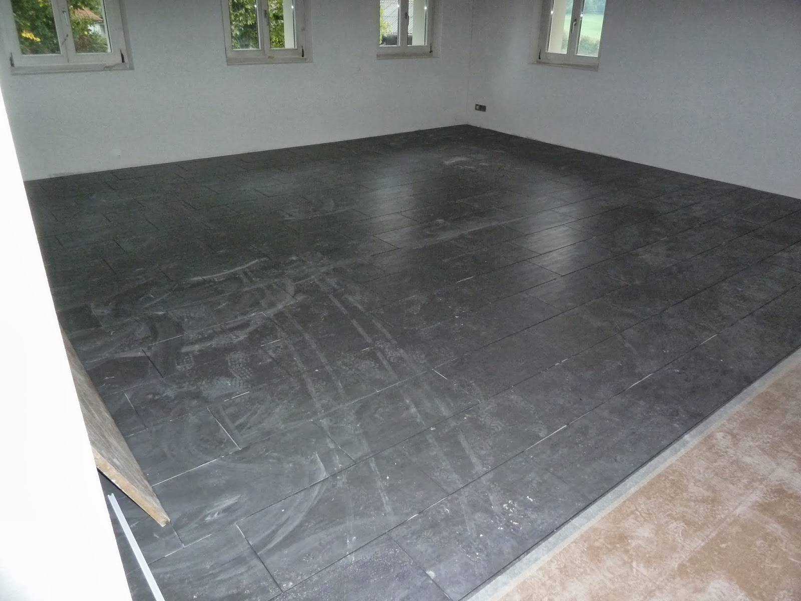 Umbau Wohnhaus 2013: Parkett verlegen, Küchen und Bäder fertigstellen