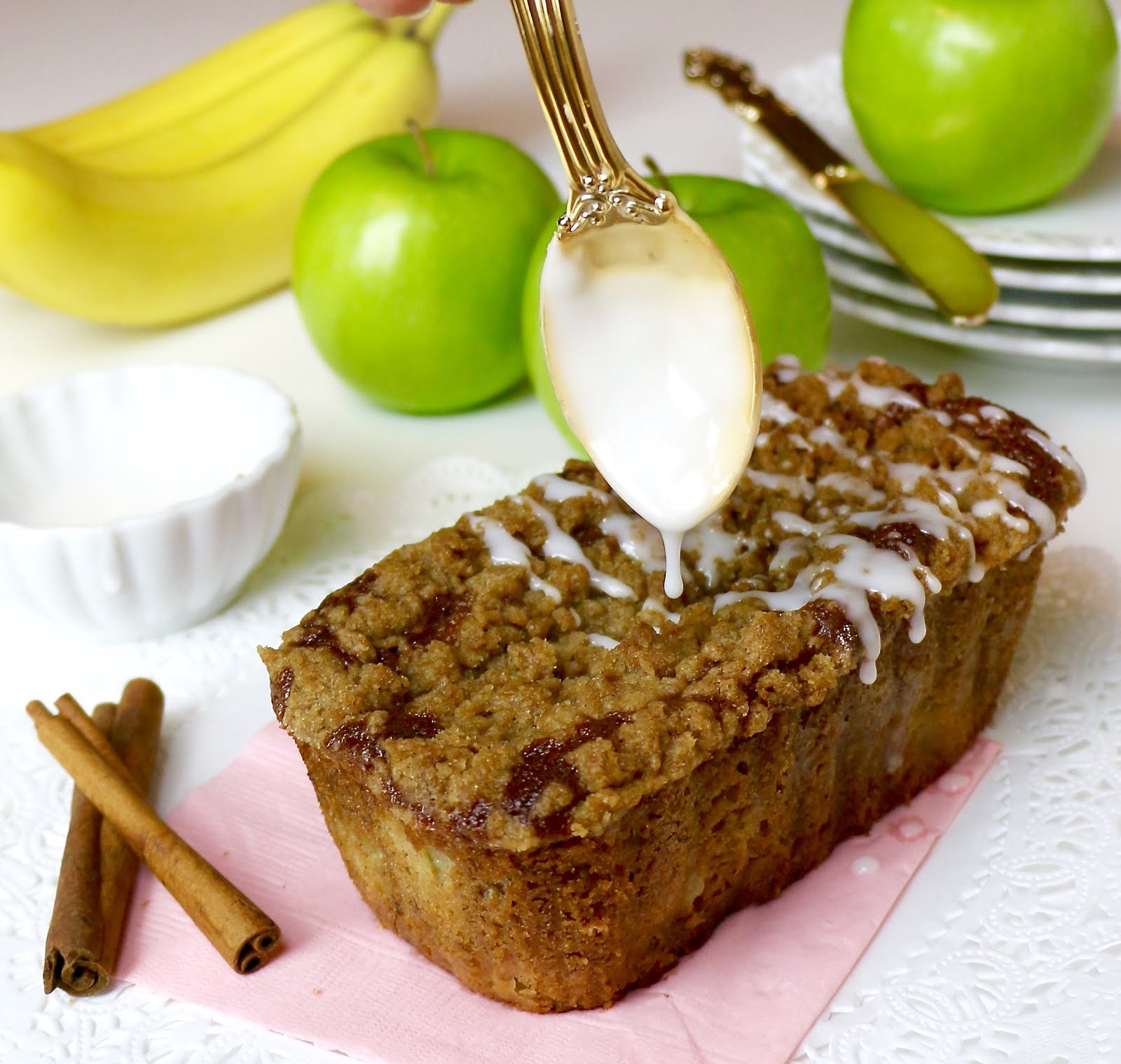 Apple Streusel Banana Bread The Lindsay Ann