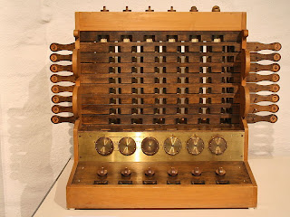 Reprodução da calculadora de Wilhelm Schickard Reprodução da calculadora de Wilhelm Schickard
