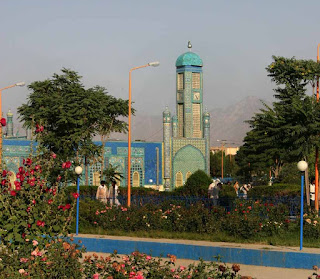 Afganistandaki kutlamaların yapıldığı Mezarı Şerif Mavi Camisi